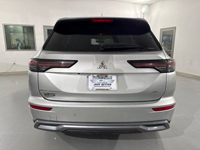 2025 Mitsubishi Outlander SE