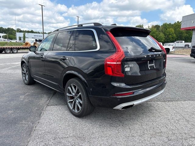 2019 Volvo XC90 T6 Momentum