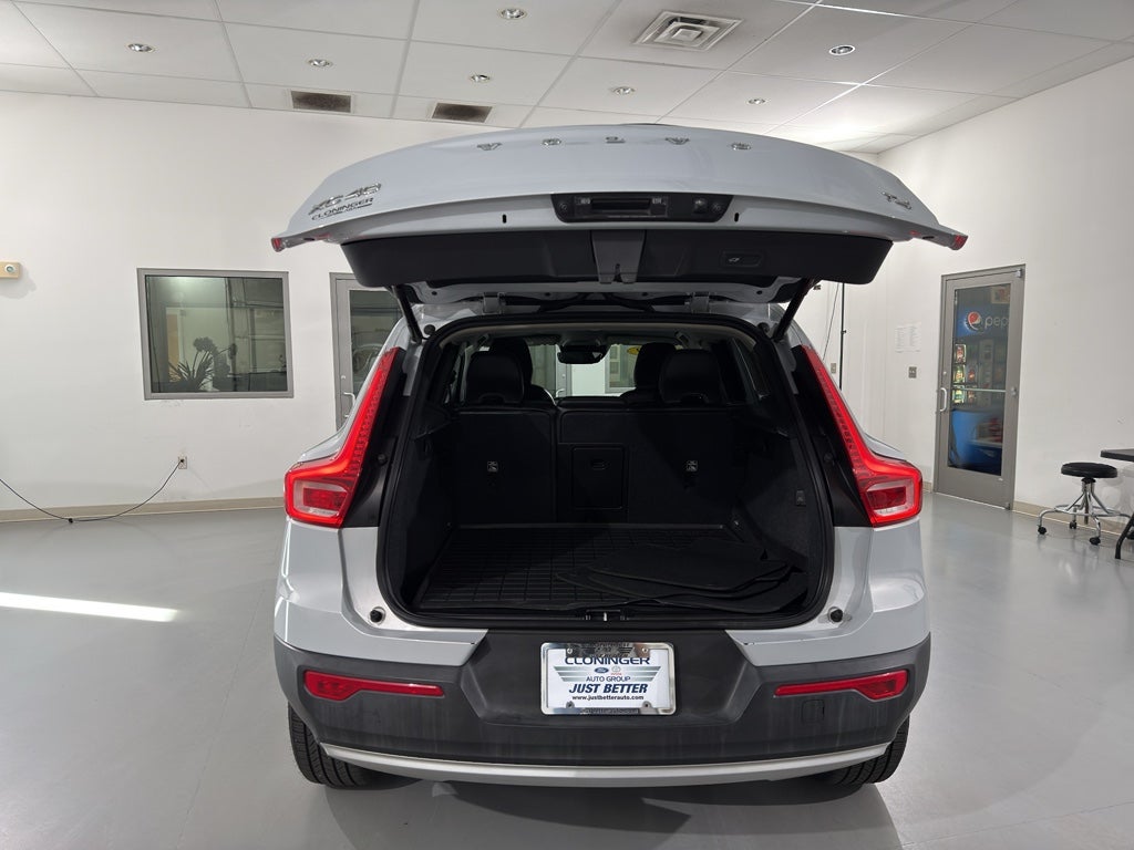 2020 Volvo XC40 Momentum