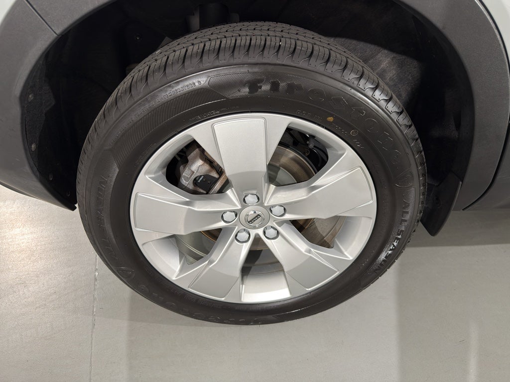 2020 Volvo XC40 Momentum