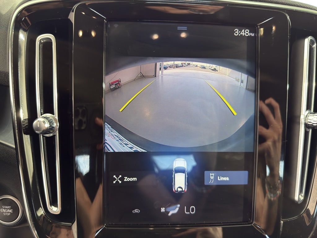 2020 Volvo XC40 Momentum