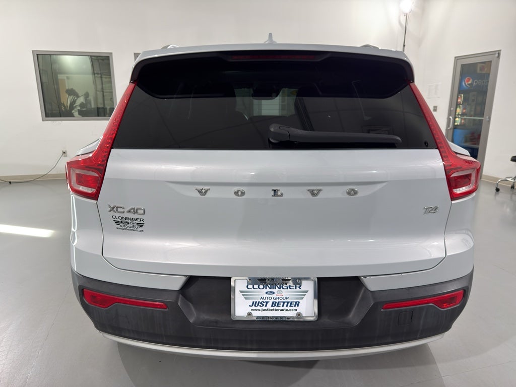 2020 Volvo XC40 Momentum